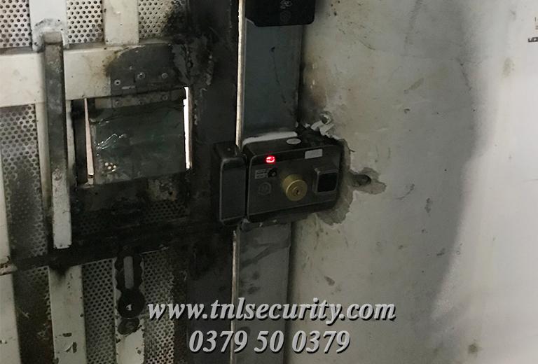 Bộ kh&oacute;a cổng điện tử HPS-SLPRO-V1